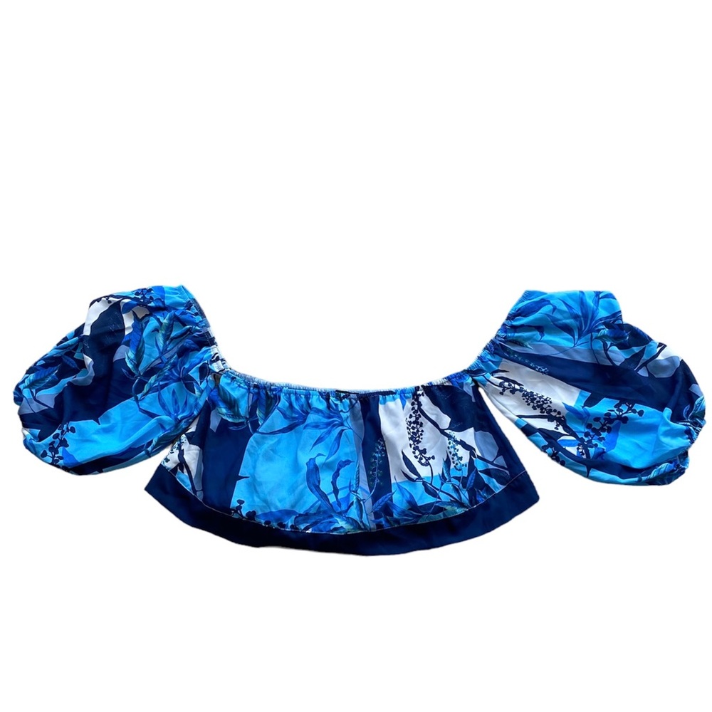 Cute summer crop top with lantern half sleeve size M